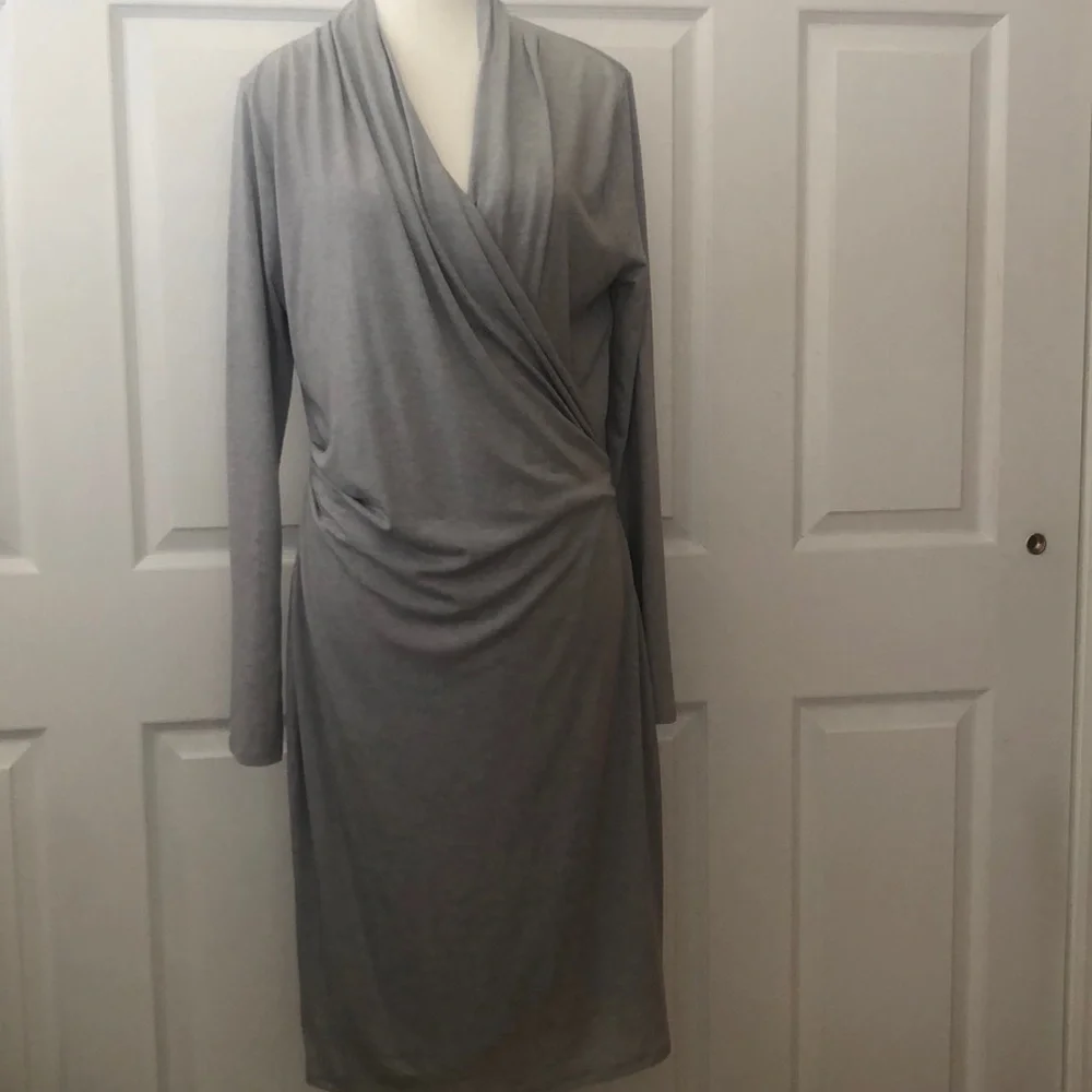 Ann Taylor - Picture 2 of 6